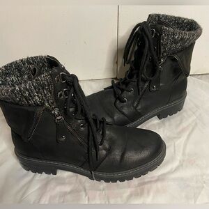 Cliffs by White Mountain Women’s Black Ankle Boots, 9M